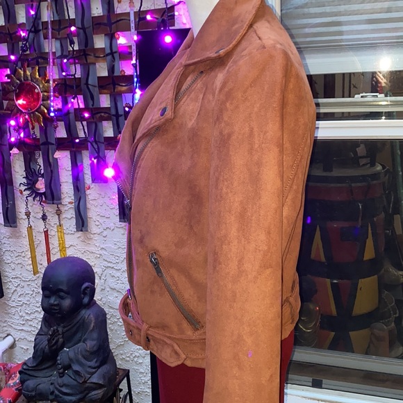 🔸🔸SUEDE MOTO JACKET🔸🔸 - Picture 3 of 3